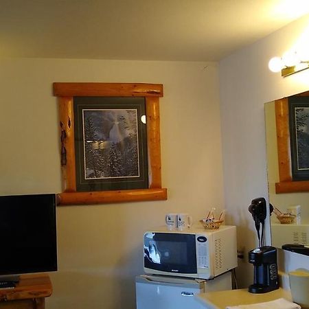 Ponderosa Motel Enterprise Екстериор снимка