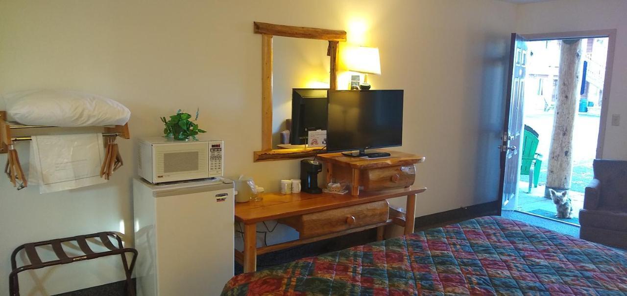 Ponderosa Motel Enterprise Екстериор снимка